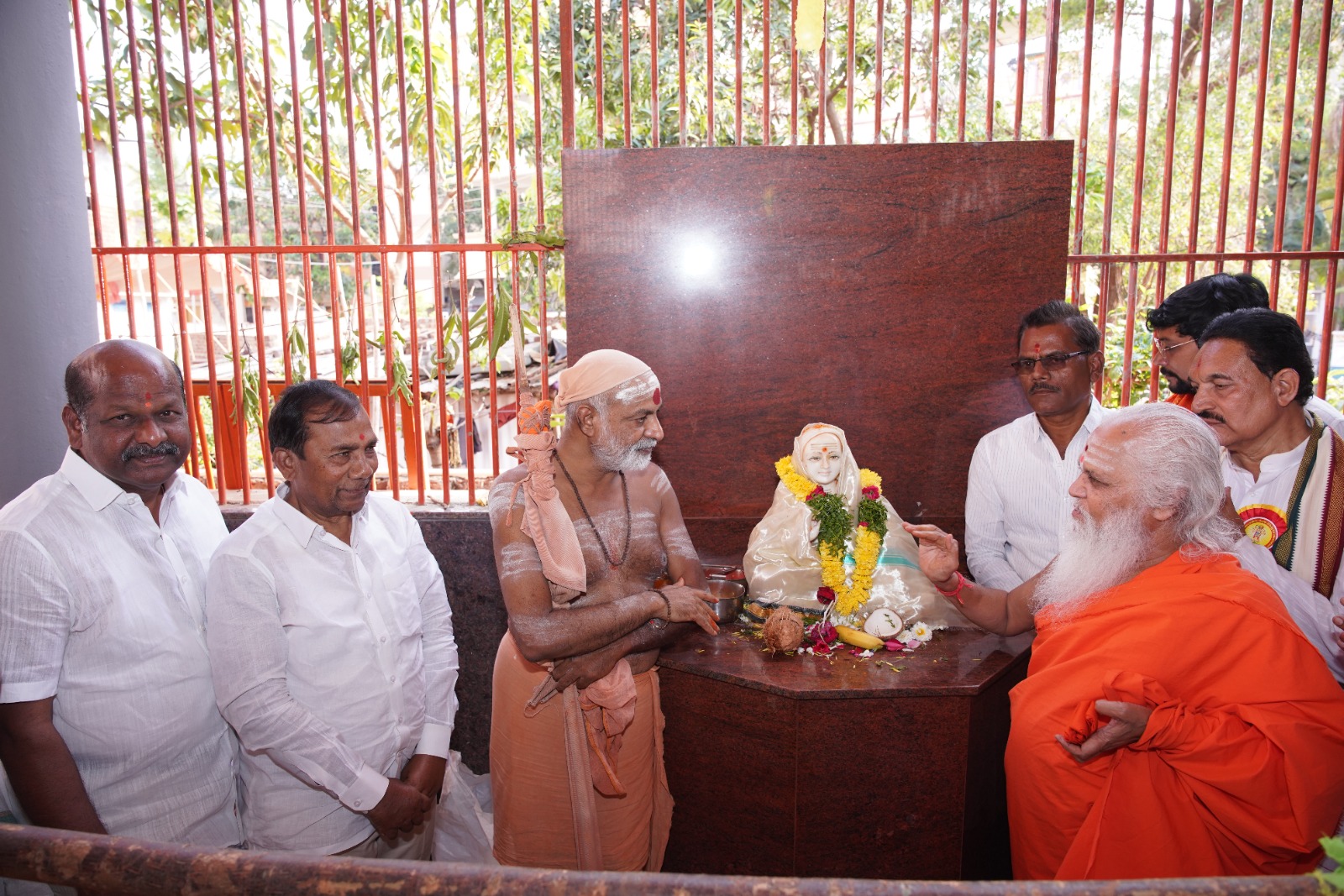 idol installation